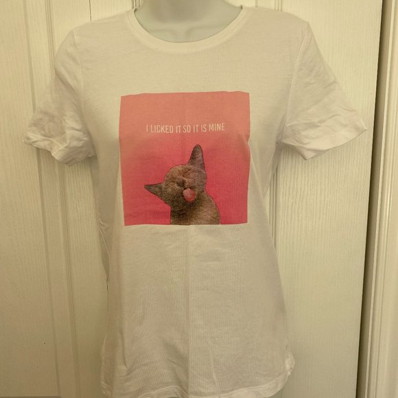 White t-shirt with cute kitty graphic - Picture 2 of 14